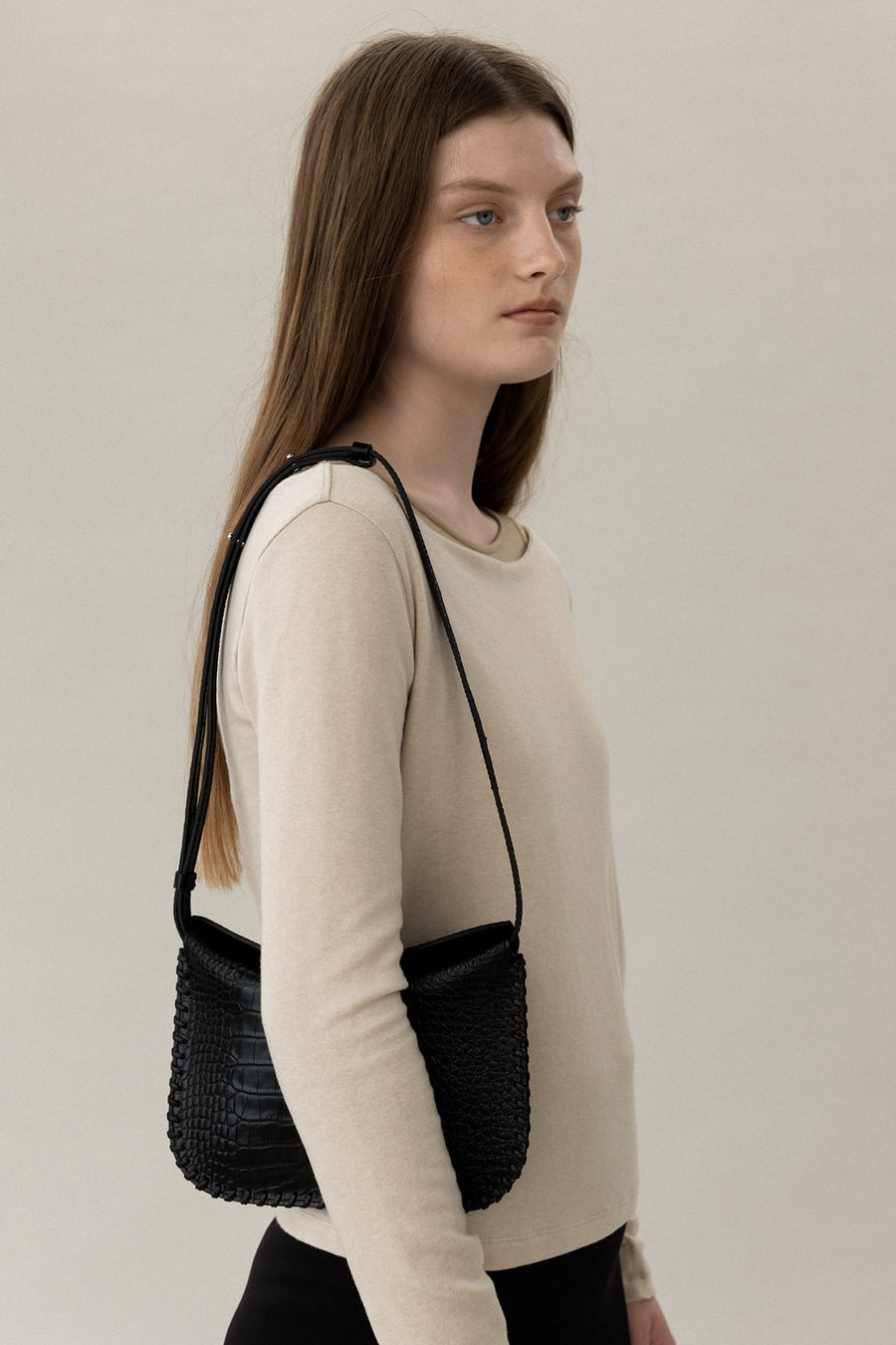 LÉMÉLS - FLAT SQUARE HOBO (BLACK CROCO)